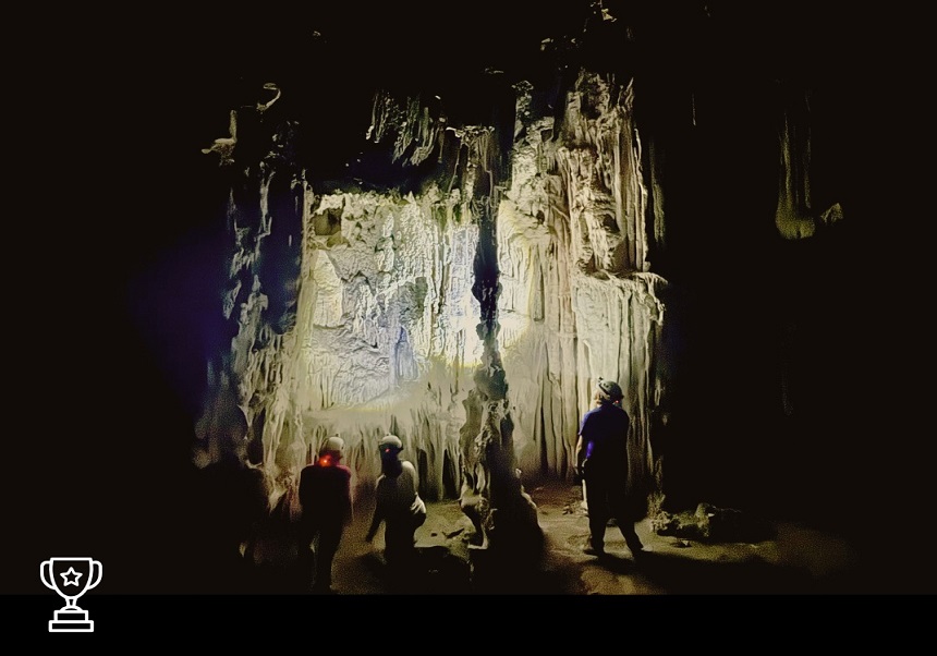 interior de la cueva